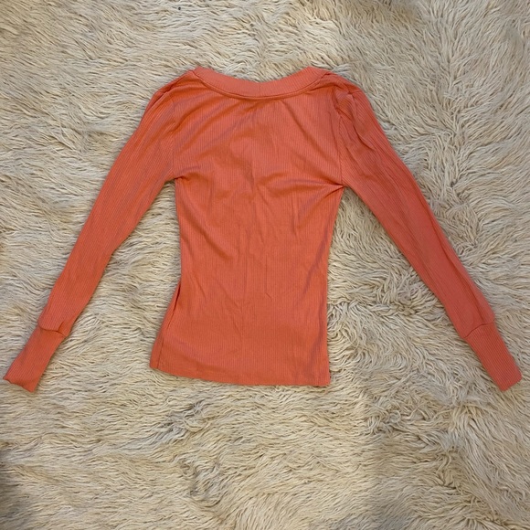 Coral Loft ribbed long sleeve blouse shirt with ribbed texture and button V neck - Picture 3 of 7